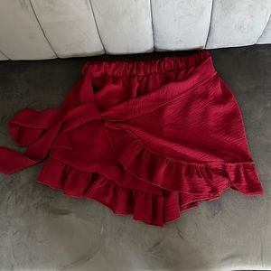 cute ruffle burgundy shorts